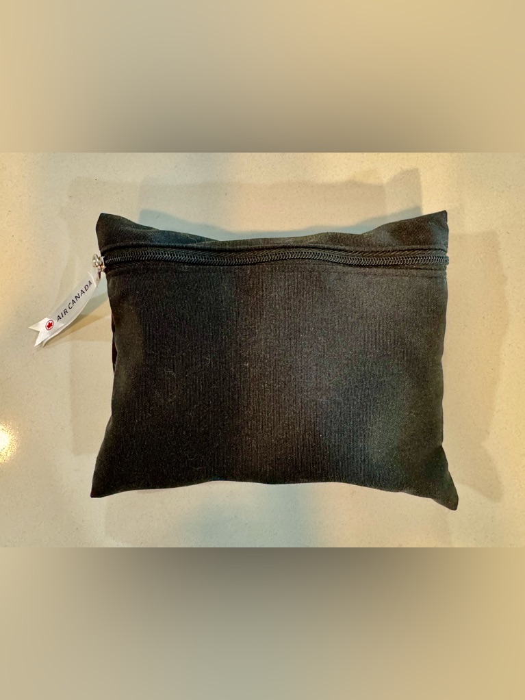 Air Canada Premium Economy Class Travel Kit_nwt
